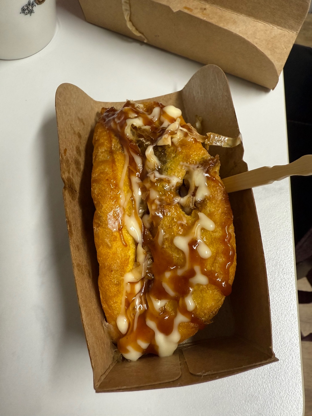 다양한 토핑과 함께하는 전포동 호떡맛집 까마레 타코야끼 호떡