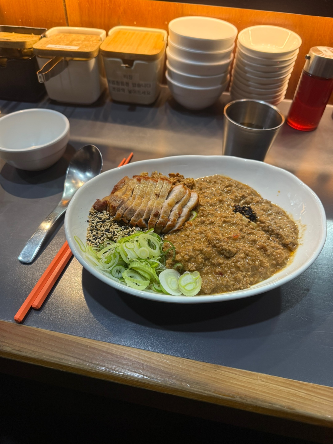 미슐랭 가이드 정육면체에서 맛본 천상의 깨부수면