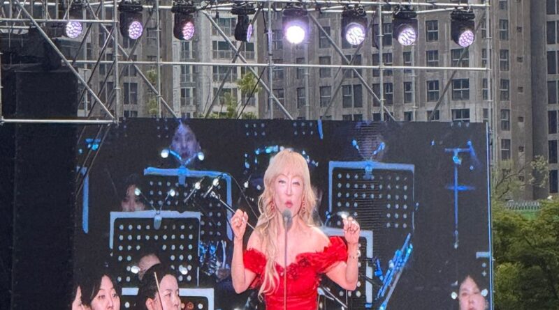 부산 시민들이 열광한 부산시민공원 조수미 칼라콘서트 현장