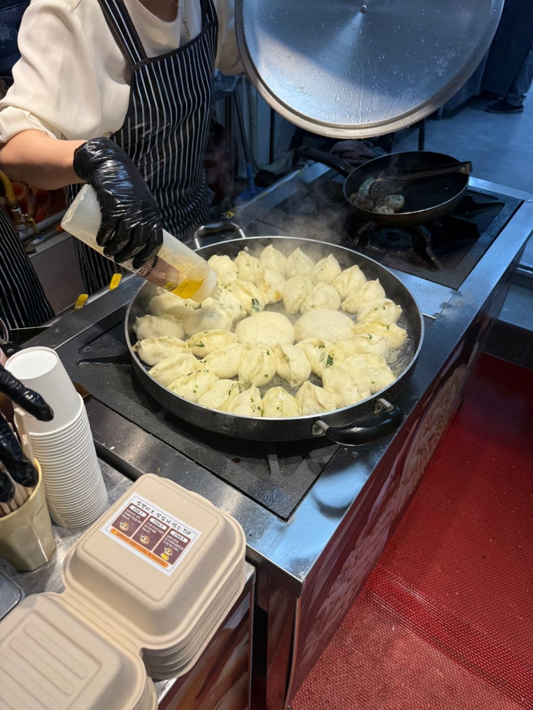 왕중왕 만두에서 찾은 진짜 중국식 수제만두 궈티에