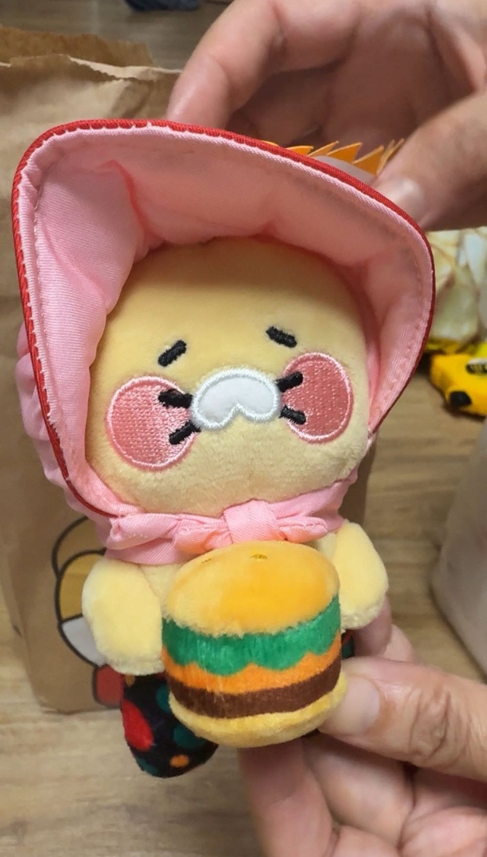 맥도날드 익산 고구마 버거와 춘식이 할미