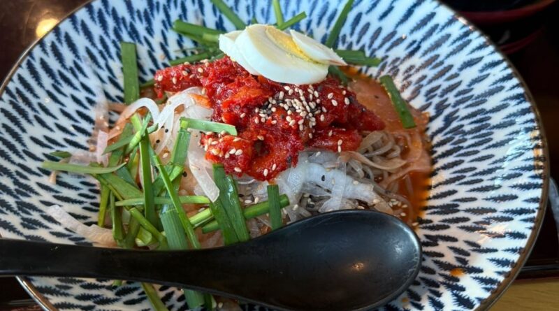 바다가 보이는 송정 흑송우동소바 가성비 맛집 비빔소바